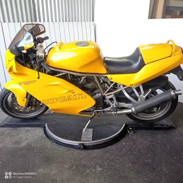 1997 Ducati 750ss